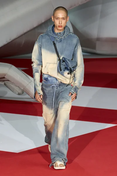 Look 12